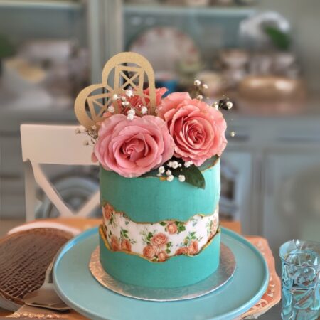 Fault Line Floral Cake