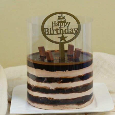Birthday Kitkat Pull-Me-Up Cakes