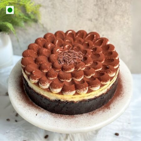 Eggless Tiramisu Cake